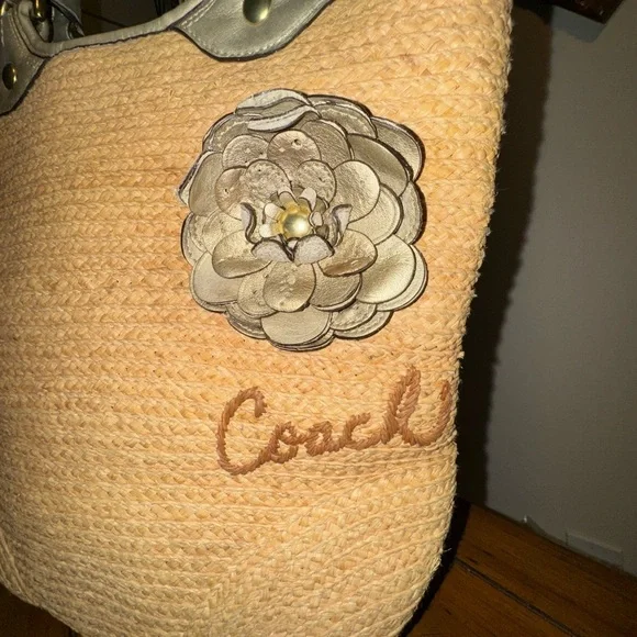 Coach Bleeker - Picture 3 of 9